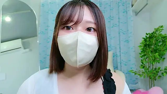 Saki_chanFのライブXXXチャット
