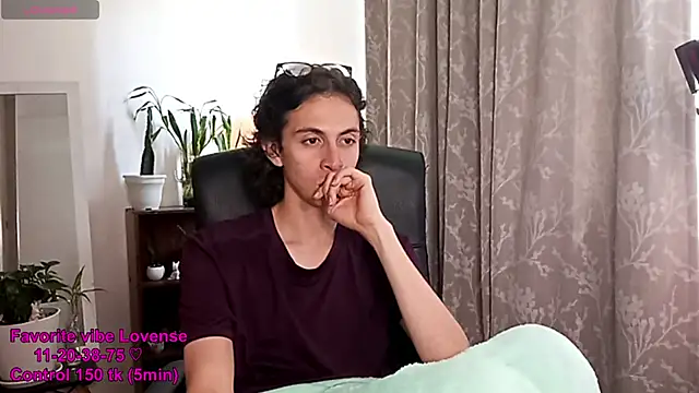 دردشة You_Sissy الجنسية المباشرة