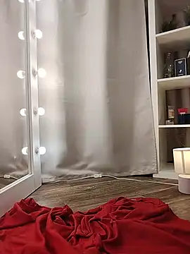 MickeQuinee Live XXX-chat