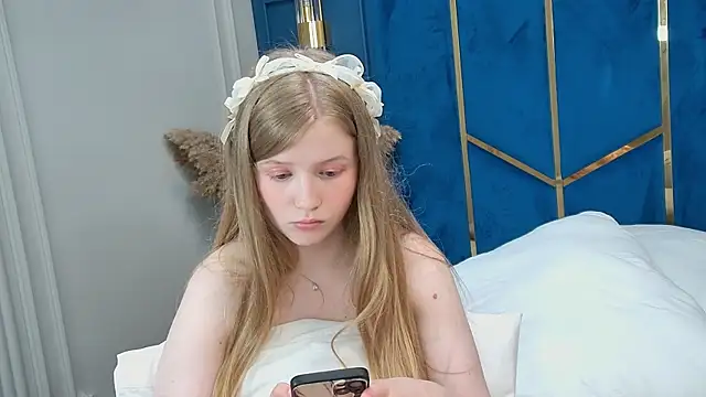 Онлайн чат XXX LilianHowards