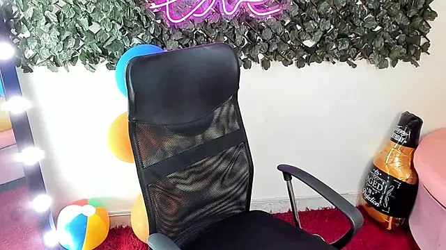 DestinyHills – Live XXX-chat