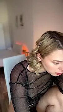 LilyFlamee's Live XXX Chat