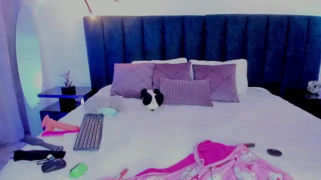 pucca7 élő XXX-chatje