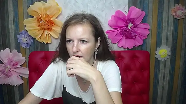 XXX chat uživo modela MeganPirs