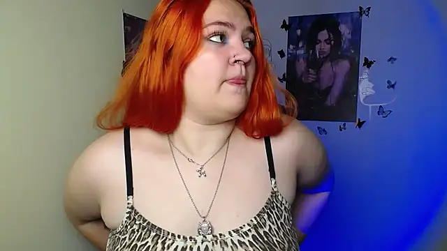 Chat +18 de RinaRiii ao vivo