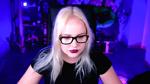 Chat +18 de stellawatts ao vivo
