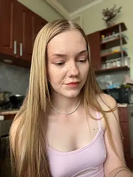 MilaMoone's Live XXX Chat