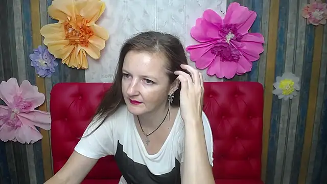 Chat +18 de MeganPirs ao vivo