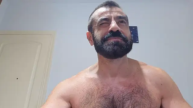 hairycerberus Chat XXX in diretta