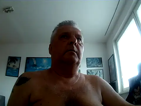 Robert_SK1 Adlı Modelin Canlı XXX Sohbeti