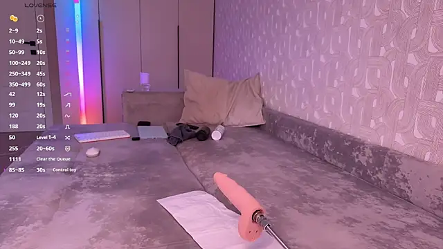 Walt_Enjoy live XXX chat