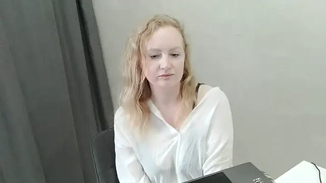 Zaliraa Live XXX Chat