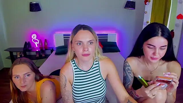 MagicEyess' Live XXX Chat