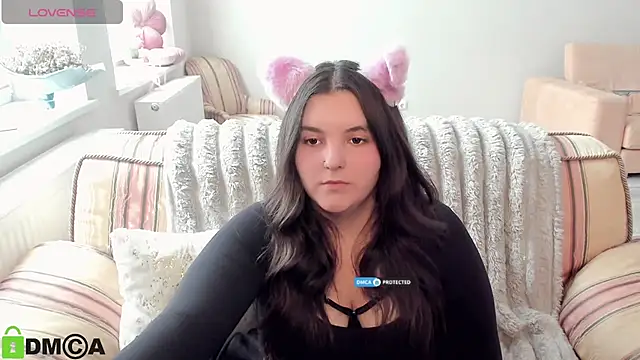 Онлайн чат XXX MonikaMooon