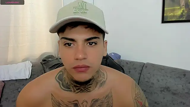 sweetlatinoboy live XXX chat