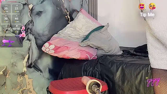 khiara_moretti Adlı Modelin Canlı XXX Sohbeti