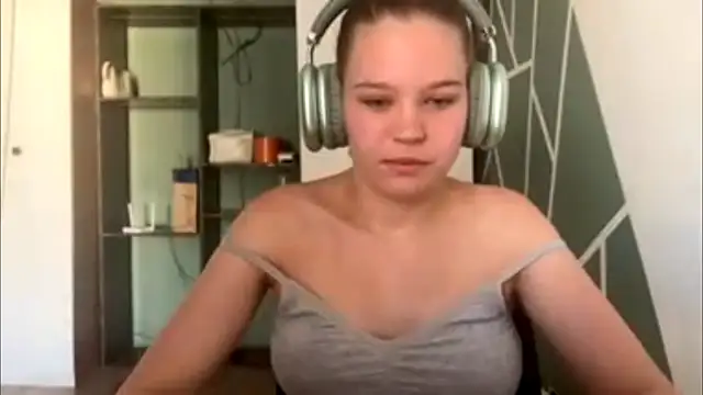 دردشة HellyRay الجنسية المباشرة