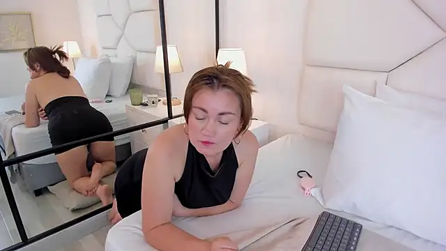 PenelopeOwen's Live XXX Chat