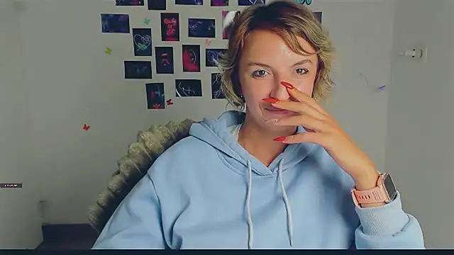 XXX chat uživo modela Lana_Foxyy