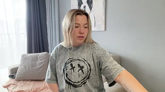 alyrasun's Live XXX Chat