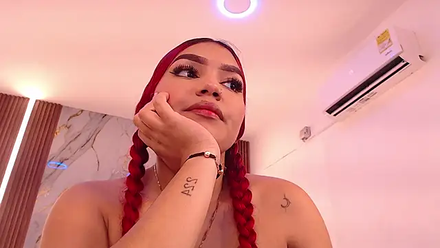 צ'אט XXX בשידור חי של aixa_show