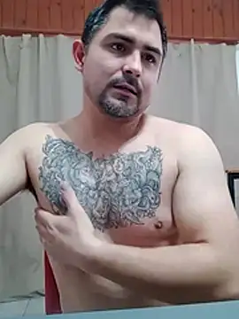 Chat XXX en directo de Bradd_32