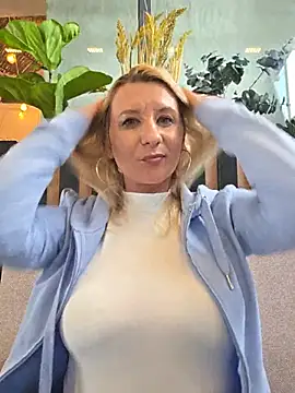 KaylinJan Live XXX-chat