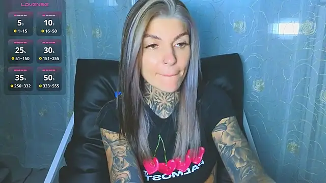 tattooedBabyy Chat XXX live