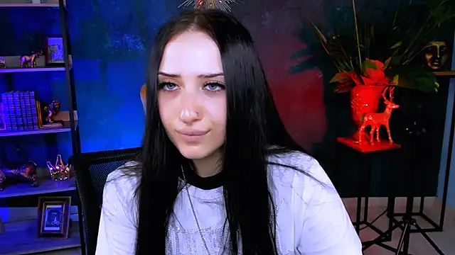 MonicaLowes Chat XXX in diretta