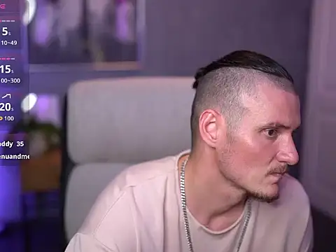 Онлайн чат XXX Alex_Wilde