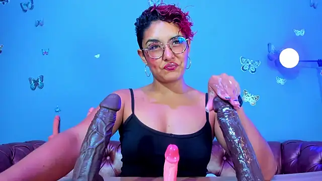 Kaira_mosse Adlı Modelin Canlı XXX Sohbeti