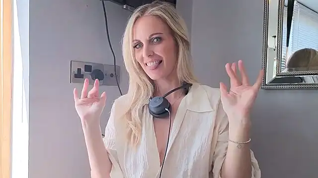 Bonnie_Ryder: απευθείας συνομιλία ΧΧΧ