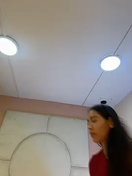 JuliaaVega's Live XXX Chat