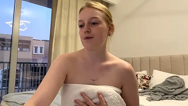 Czat XXX na żywo – JeanelleLeitheiser