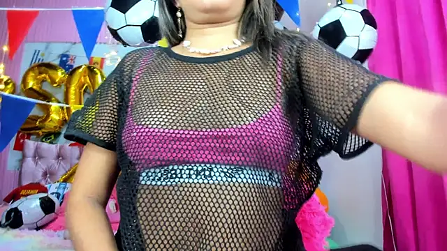 Mindy_19 Live XXX-Chat