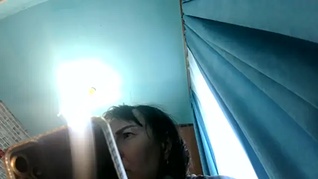 luhia5 Adlı Modelin Canlı XXX Sohbeti