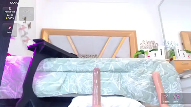 liindahot1's Live XXX Chat