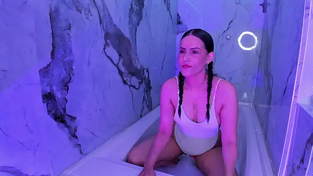 Coco_Balenciaga_ 라이브 XXX 채팅