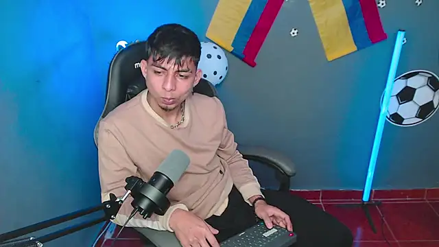 Chat XXX ao vivo de ALPHA_LATINO