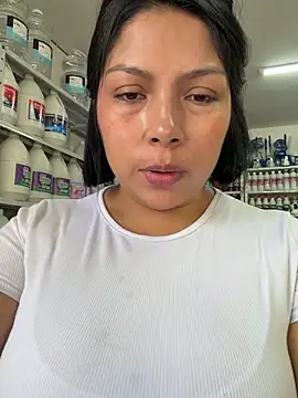 ISABELLA__LUNA: απευθείας συνομιλία ΧΧΧ