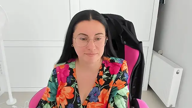 ChloeVibee's Live XXX Chat