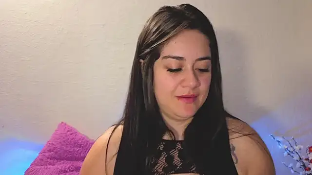 nahomi_sweett – Naživo XXX chat