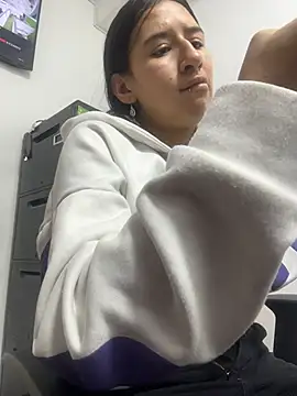 LilyRossi_のライブXXXチャット