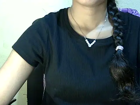 Shab_M Adlı Modelin Canlı XXX Sohbeti