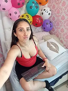 دردشة Escarleth_Fox الجنسية المباشرة