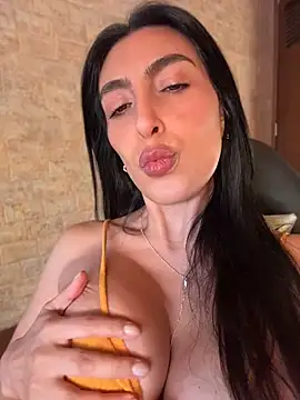 แชท XXX สดของ CorinVeil