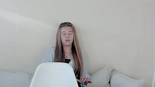Czat XXX na żywo – GeneviveCarello
