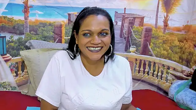 indianswtbella Adlı Modelin Canlı XXX Sohbeti
