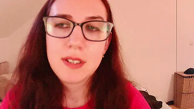 Онлайн чат XXX EmilyHotAngel