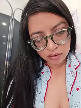 SOFI__10n Live XXX chat